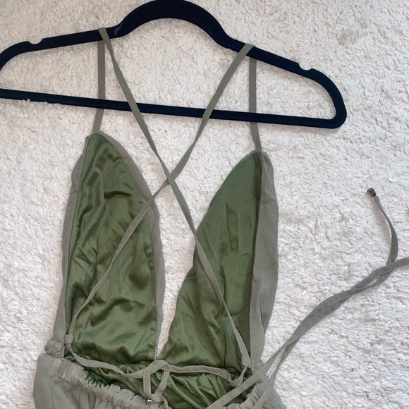 Backless Tiered maxi dress - Picture 6 of 7